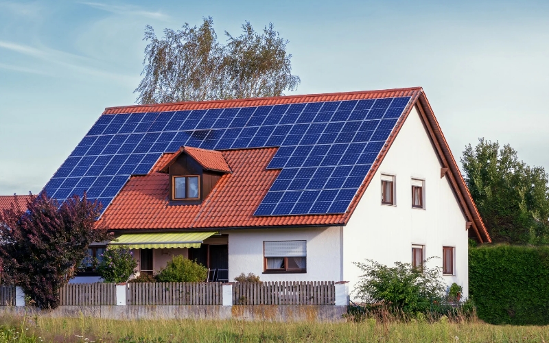 Residential rooftop solar installation